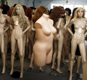 plus-size-mannequins-myers-austalia-590sd03152010-1268757750
